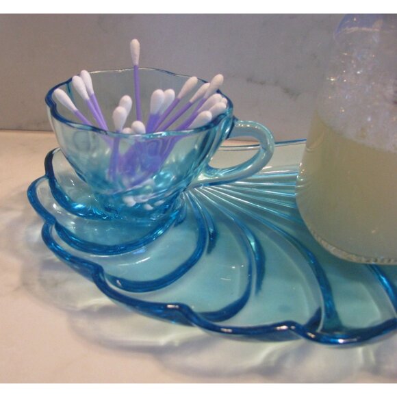 Hazel Atlas MCM Turquoise Blue Seashell Snack Set 4 Plates & Cups Retro Aqua Bea - Picture 10 of 12